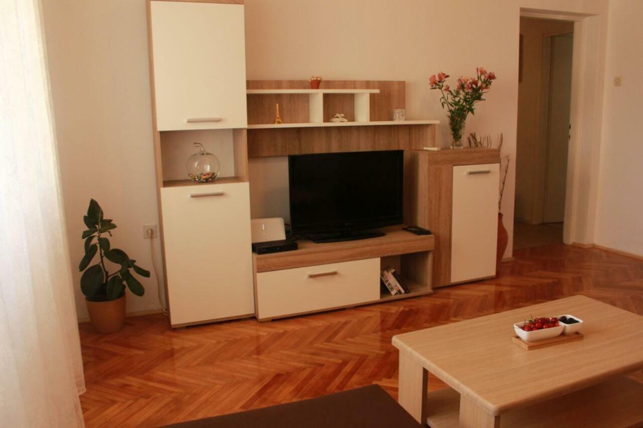 Apartment Monte Paradiso Pula Bagian luar foto