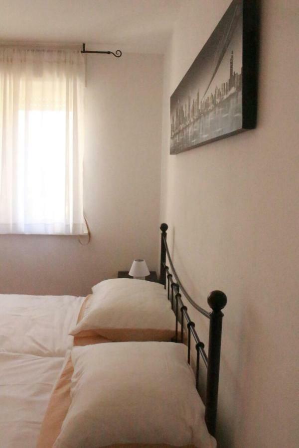 Apartment Monte Paradiso Pula Bagian luar foto